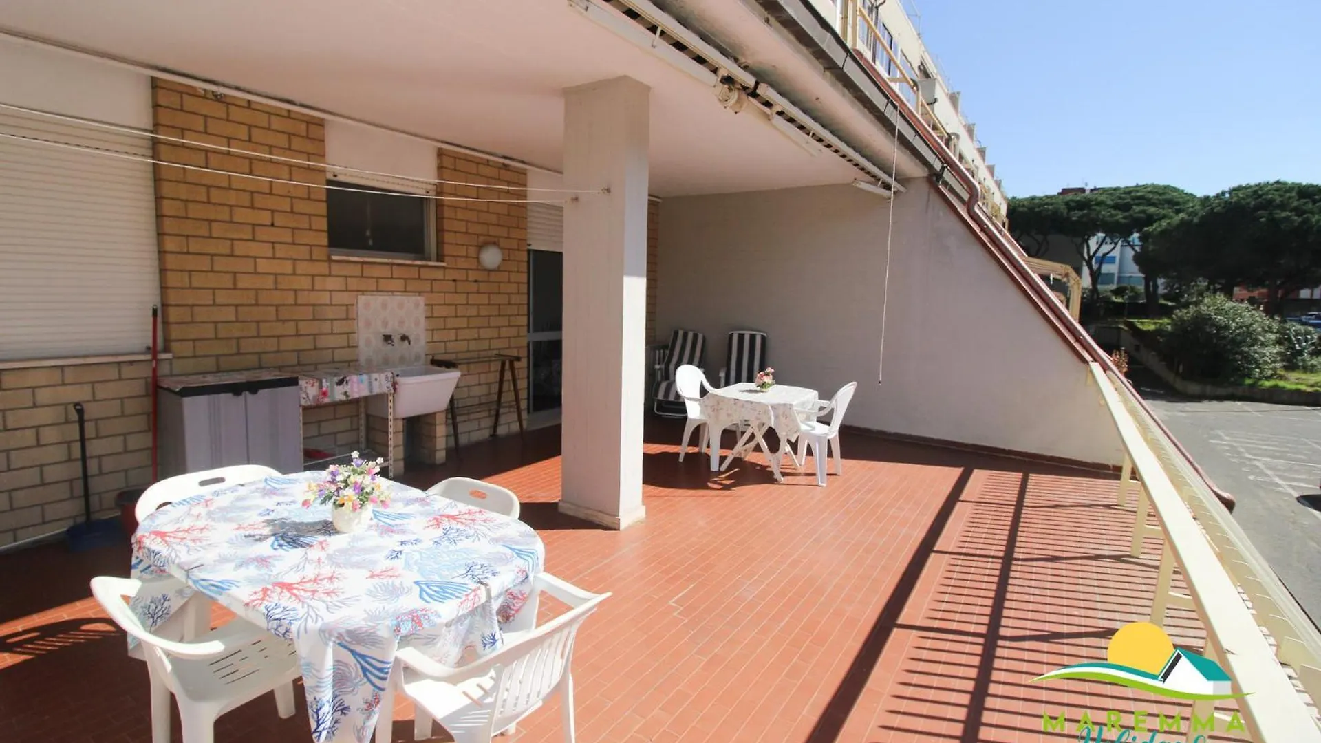 Maremma Holidays-La Terrazza Apartment Follonica